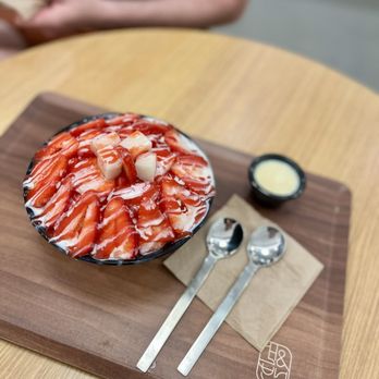 Sul & Beans - Strawberry ! - Desserts Near Me - Irvine, California Sul & Beans - Strawberry ! - Desserts Near Me - Irvine, California