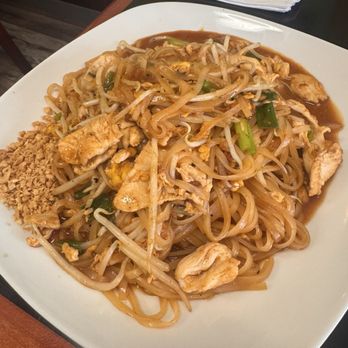 Jasmine Thai Kitchen - Chicken Pad Thai with Glass Noodle - Thai Near Me - Hampton, Virginia Jasmine Thai Kitchen - Chicken Pad Thai with Glass Noodle - Thai Near Me - Hampton, Virginia