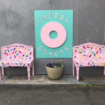 Freddy Donuts - Desserts Near Me - Fredericksburg, Virginia
