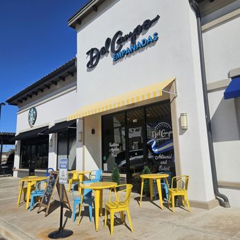 Del Campo Empanadas - Del Campo Empenadas - Argentine Near Me - Flower Mound, Texas Del Campo Empanadas - Del Campo Empenadas - Argentine Near Me - Flower Mound, Texas