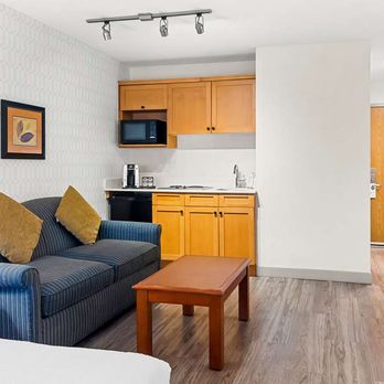 Best Western Plus Langley Inn - BW Langley BC QueenKitchenette - Hotels Near Me - Langley, British Columbia Best Western Plus Langley Inn - BW Langley BC QueenKitchenette - Hotels Near Me - Langley, British Columbia