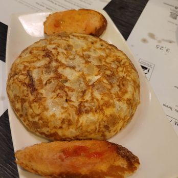 VINITUS - Updated May 2024 - 1300 Photos & 388 Reviews - Carrer Del ...