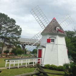 Watermen's Museum In Yorktown - Windmill dedicated in 2011
