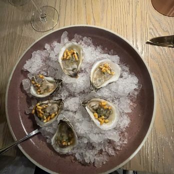 L'Orygine - Raw oysters - Bistros Near Me - Quebec City, Quebec L'Orygine - Raw oysters - Bistros Near Me - Quebec City, Quebec