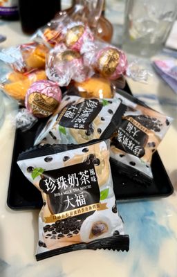 Ling's Asian Cuisine by null