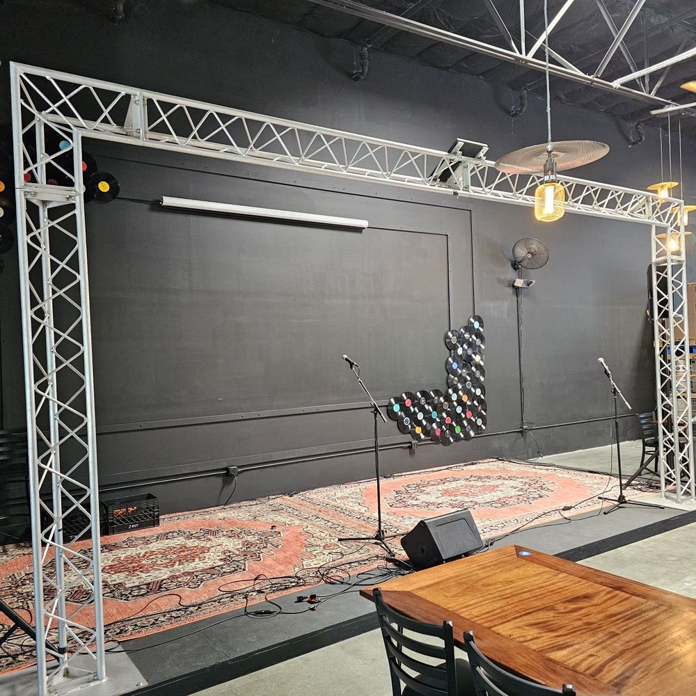 The Roadies Brewing - Brewpubs Near Me - Vista, California The Roadies Brewing - Brewpubs Near Me - Vista, California