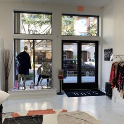 Saor Boutique - Facing Broad Street