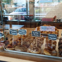 Donuts Donuts