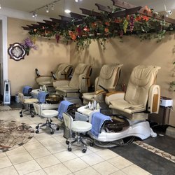 Lee Nails & Spa