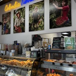 La Pequeña Colombia Bakery and Restaurant