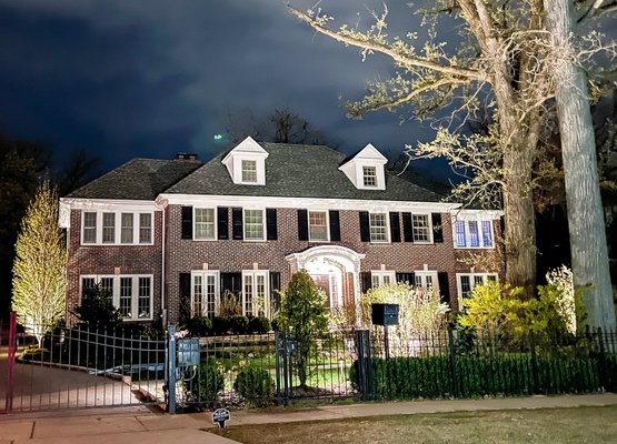 Lincoln Avenue by null