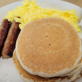 Arnie’s Cafe - Two Egg Breakfast - Breakfast & Brunch Near Me - Reno, Nevada