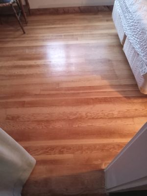 Simply Handy Services Logo