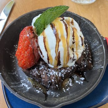 Salt & Stone - Brownie Sundae - Seafood Near Me - Somerville, Massachusetts Salt & Stone - Brownie Sundae - Seafood Near Me - Somerville, Massachusetts