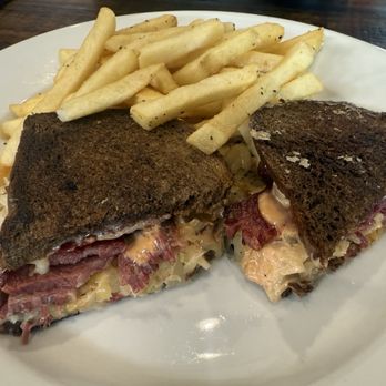Tahoma Valley Golf Course - Ruben (think slices of corned beef!!!) - Bars Near Me - Yelm, Washington Tahoma Valley Golf Course - Ruben (think slices of corned beef!!!) - Bars Near Me - Yelm, Washington