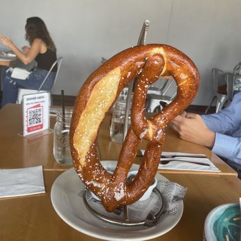 EGP Gastropub - Gastropubs Near Me - Oceanside, New York