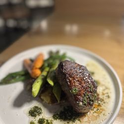 Our Nest - Filet mignon with chimichuri