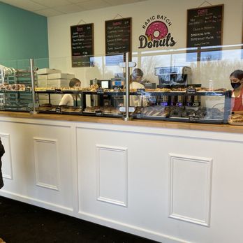 Basic Batch Donuts - The delicious donuts on display ! - Donuts Near Me - Milford, Massachusetts Basic Batch Donuts - The delicious donuts on display ! - Donuts Near Me - Milford, Massachusetts