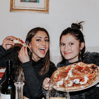 Il Pizzaiuolo - mozzarella & prosciutto pizza - Pizza Near Me - Florence, FI