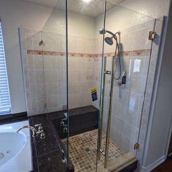 Inter C Glass - New enclosure with specific handle I elected for - Windows Installation Near Me - San Diego, California Inter C Glass - New enclosure with specific handle I elected for - Windows Installation Near Me - San Diego, California