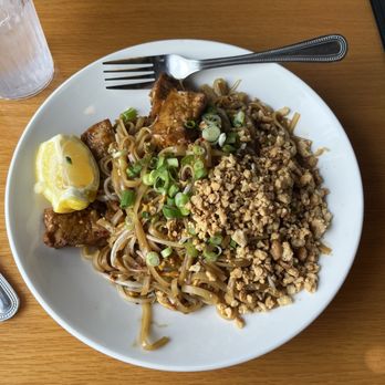 Sawatdee Thai Restaurant - Minneapolis - Pad Thai - Thai Near Me - Minneapolis, Minnesota