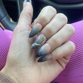 Nail Boutique - What was supposed to be like the other picture not even close. Not matte they do what they want here I guess UGLY AF !!! - Nail Salons Near Me - Allen, Texas