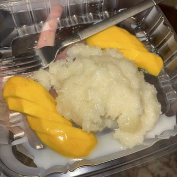 Joythai Kitchen - Mango Sweet Rice - Thai Near Me - Mckinney, Texas
