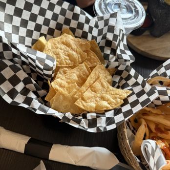 Casa Frida - Chips for the chicharrones in the guacamole - Seafood Near Me - Merced, California