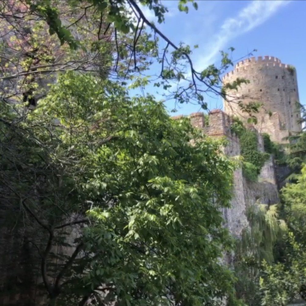 Rumeli Hisarı Sahili - Rumeli Hisarı Fortress, Istanbul. - Landmarks & Historical Buildings Near Me - Istanbul, 34