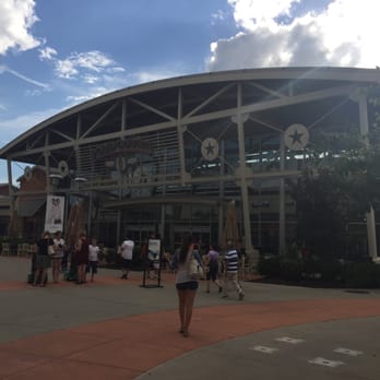 Houston Premium Outlets - Food court - Shopping Centers Near Me - Cypress, Texas Houston Premium Outlets - Food court - Shopping Centers Near Me - Cypress, Texas