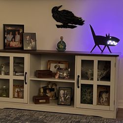 Two Street Gallery - Our glass raven from 2 Street Gallery.