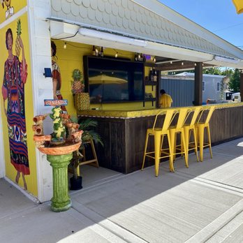 Flor de Pina - Bar - Mexican Near Me - Milwaukee, Wisconsin Flor de Pina - Bar - Mexican Near Me - Milwaukee, Wisconsin