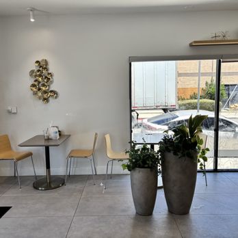Bake & Che - Interior seating - Bakeries Near Me - Rosemead, California