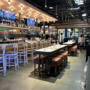 Ms. Icey's Kitchen & Bar - Inside - Bars Near Me - Decatur, Georgia