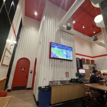 Odie's Pizza - Left side - Pizza Near Me - Oceanside, California