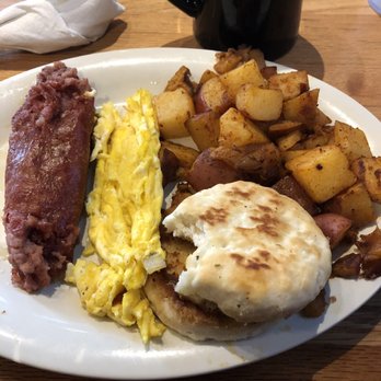Eggs Up Grill - Corn beef hash and eggs - Breakfast & Brunch Near Me - Columbia, South Carolina