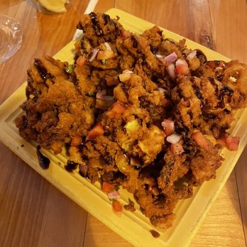 Big Pine Rooster - Calamari with peppers - American Near Me - Big Pine Key, Florida