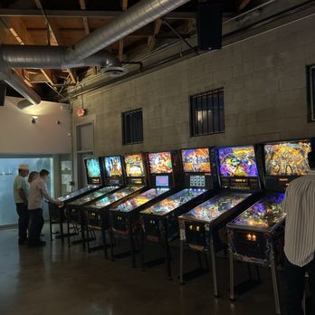 EightyTwo - Games - Bars Near Me - Los Angeles, California