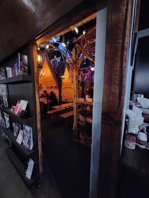 Bacchus Bar and Bistro by null