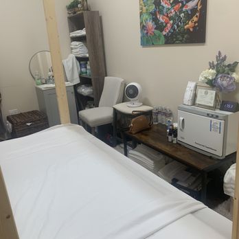 Healing Massage & Wellness - Nice intimate space - Massage Therapy Near Me - Houston, Texas Healing Massage & Wellness - Nice intimate space - Massage Therapy Near Me - Houston, Texas