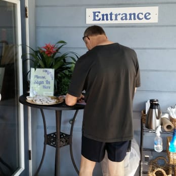 Wildflower Cafe - Where you sign in when you arrive - Breakfast & Brunch Near Me - Clearwater, Florida