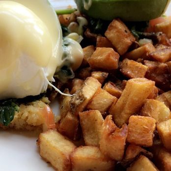 Egg - Spinach & avocado cornbread benedict - Breakfast & Brunch Near Me - Saint Louis, Missouri Egg - Spinach & avocado cornbread benedict - Breakfast & Brunch Near Me - Saint Louis, Missouri