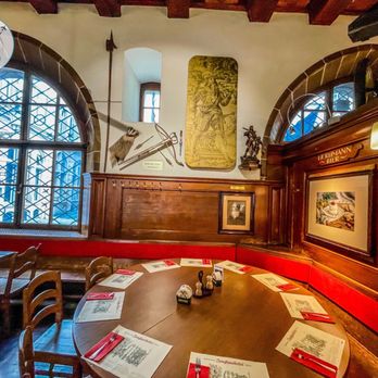 Zeughauskeller - Swiss Food Near Me - Zürich, ZH