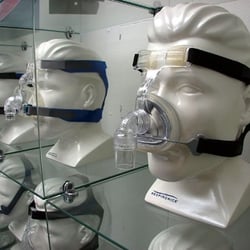 Advans CPAP - Try on some cpap masks