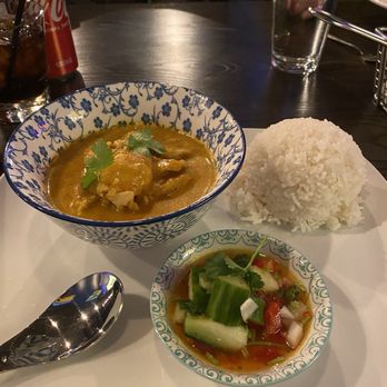 Rice Thai Bistro - Yellow Curry - Thai Near Me - Winchester, Missouri