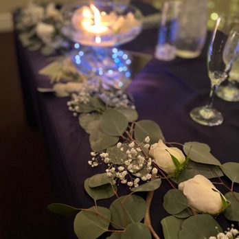 Sunset Gardens - Bride and groom table set up - Venues & Event Spaces Near Me - Las Vegas, Nevada Sunset Gardens - Bride and groom table set up - Venues & Event Spaces Near Me - Las Vegas, Nevada