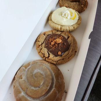 Crumbl - White Marsh - Bakeries Near Me - Nottingham, Maryland Crumbl - White Marsh - Bakeries Near Me - Nottingham, Maryland