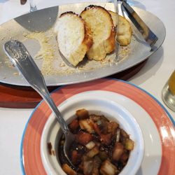 Rocca Trattoria Italian Restaurant - Warm bread and a Mediterranean dip