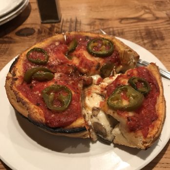 Giordano's - Pizza Near Me - Rosemont, Illinois