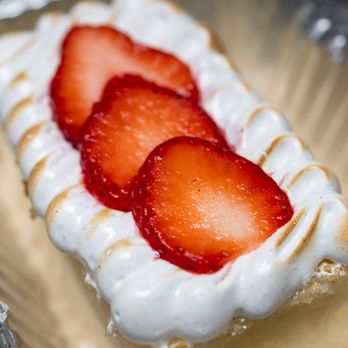 Azul - Tres Leches Cake ($6) - Mexican Near Me - Toronto, Ontario